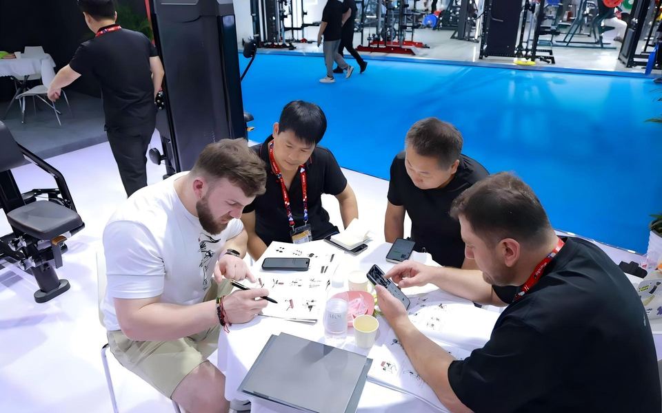 Why Partner with a Chinese OEM Fitness Manufacturer